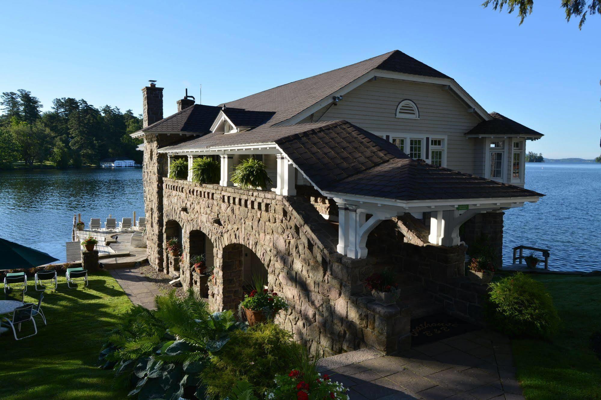 Lake George Boathouse Waterfront Lodging 博尔顿兰丁 外观 照片