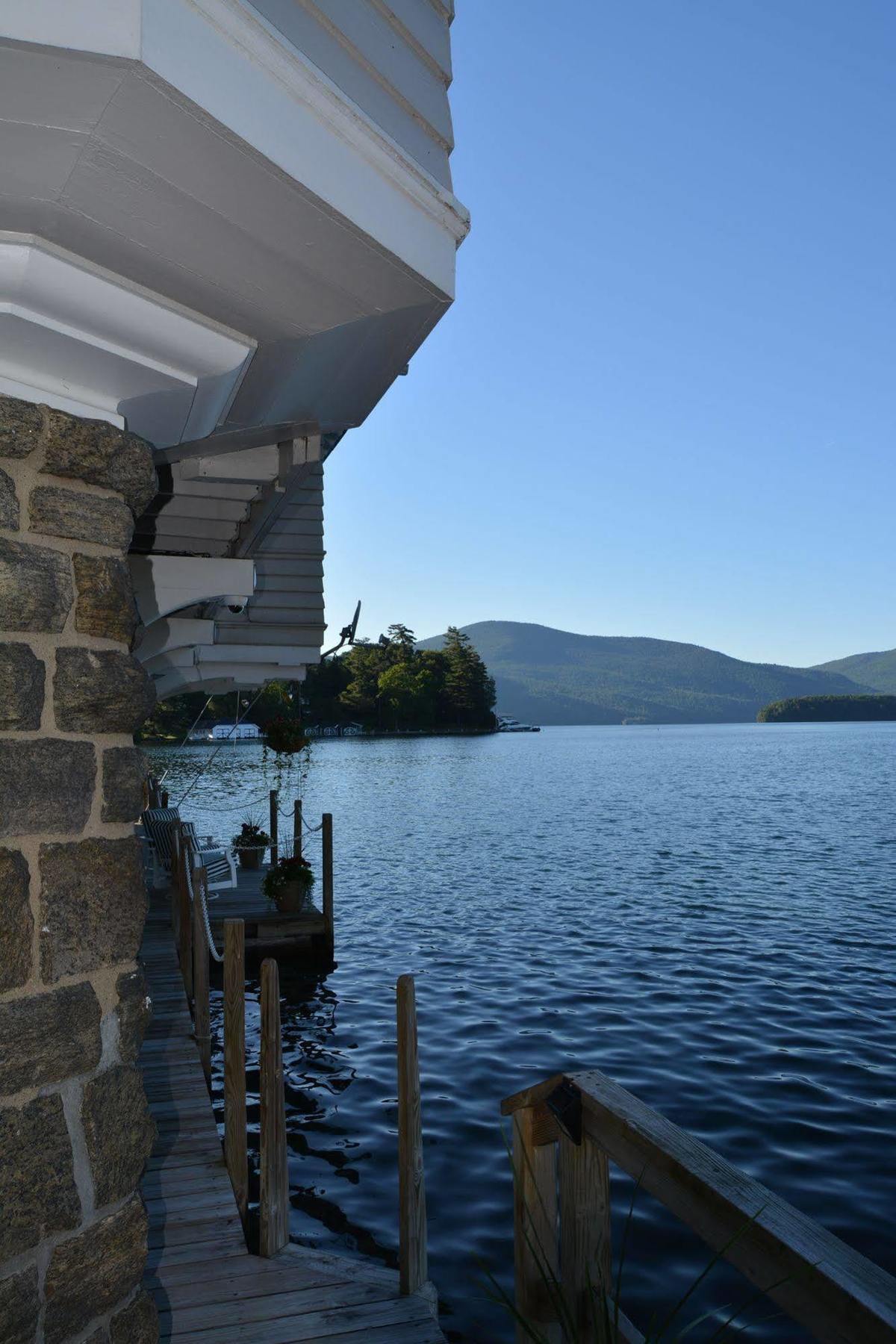 Lake George Boathouse Waterfront Lodging 博尔顿兰丁 外观 照片